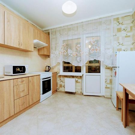 Новая Квартира На Метро Осокорки, Позняки Kiev Luaran gambar